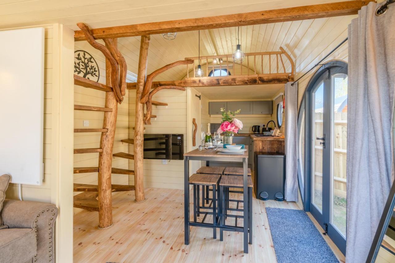 Laburnum Farm Estate Villa Alderton  Eksteriør billede